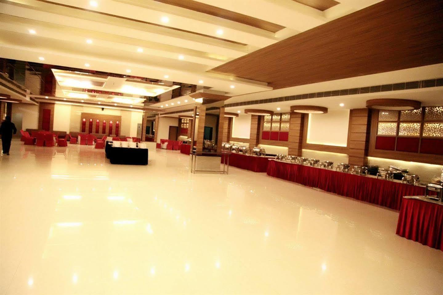 Hotel Classic Residency Kālka Exterior foto